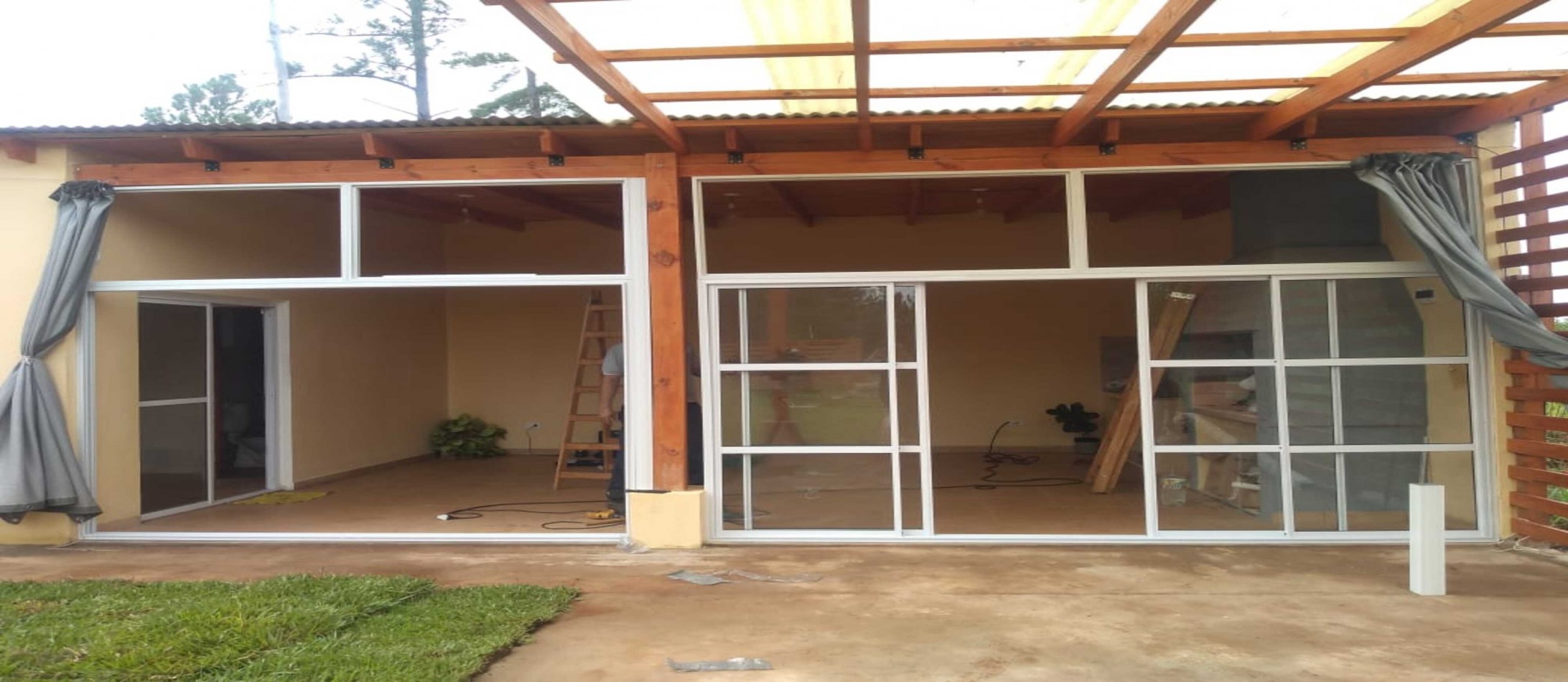Venta Casa funcional y Terreno amplio Candelaria