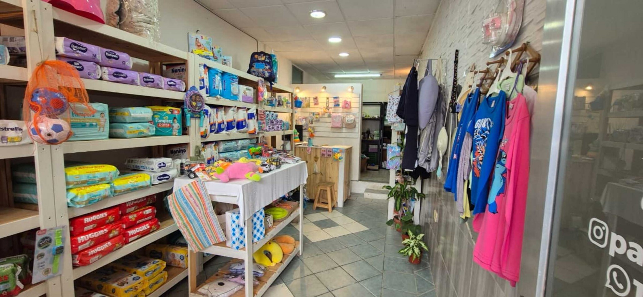 Se vende fondo de comercio - Pañalera en Posadas