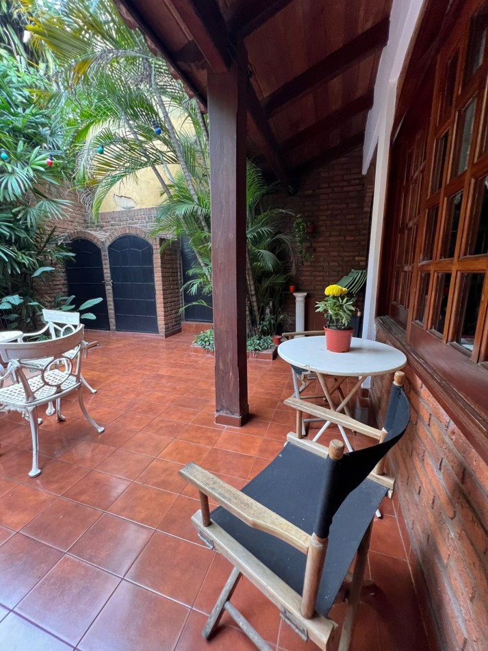 CASA CENTRICA EN VENTA - POSADAS 
