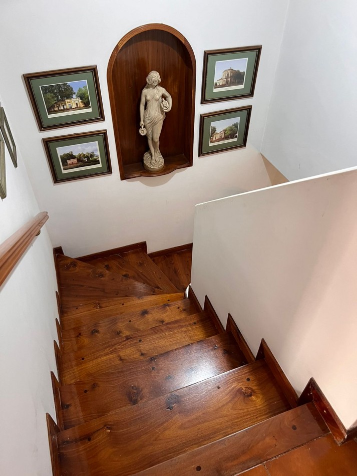 CASA CENTRICA EN VENTA - POSADAS 