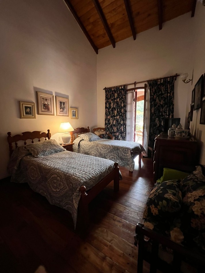 CASA CENTRICA EN VENTA - POSADAS 