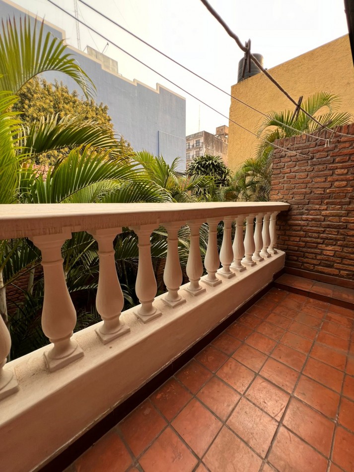 CASA CENTRICA EN VENTA - POSADAS 